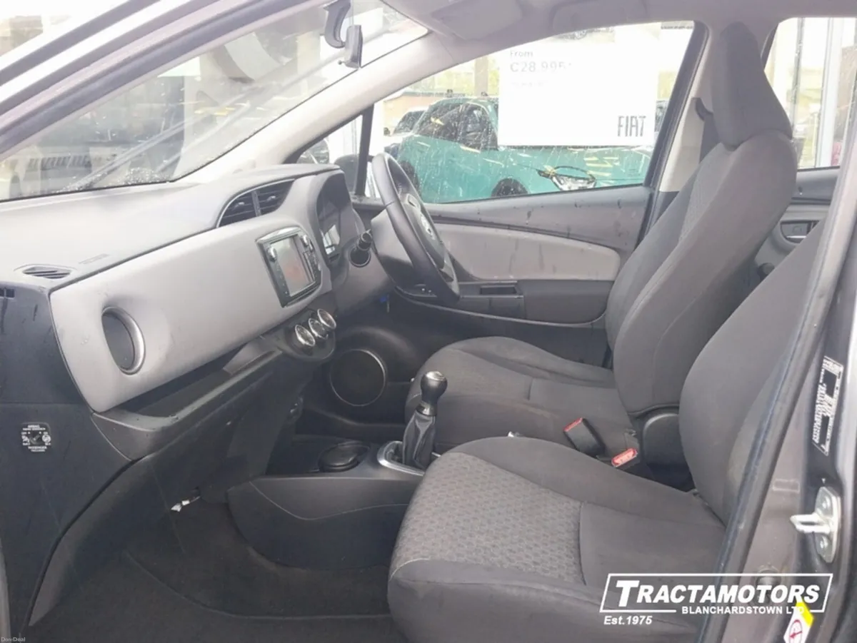 Toyota Yaris 1.0 LUNA MC 4DR - Image 4