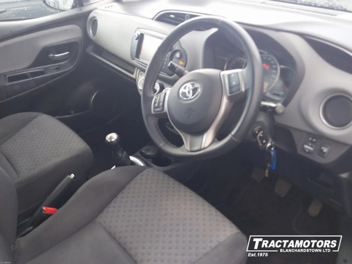 Toyota Yaris 1.0 LUNA MC 4DR - Image 6