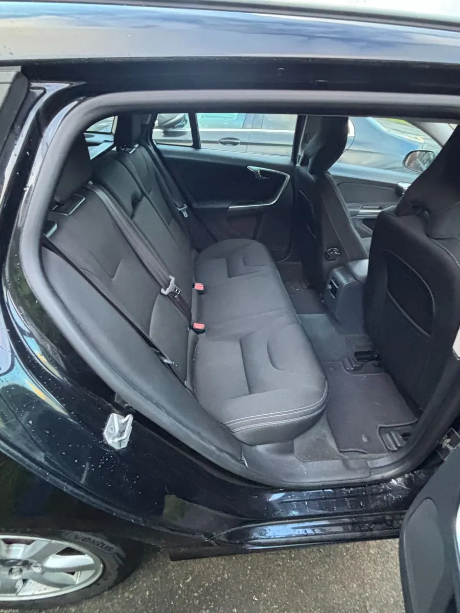 Volvo V60 2014 - Image 4