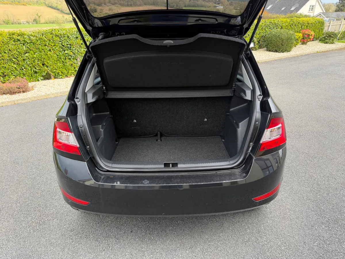 Skoda Fabia 2019 - Image 2