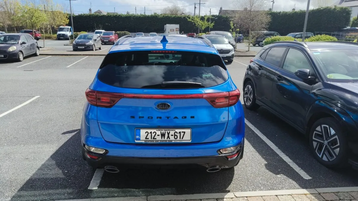 Kia Sportage 2021 Black Edition - Image 4