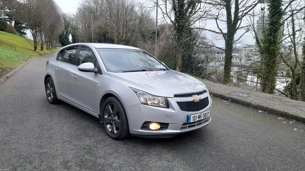 Chevrolet Cruze 2013 Low KM Nct and Tax - Image 1