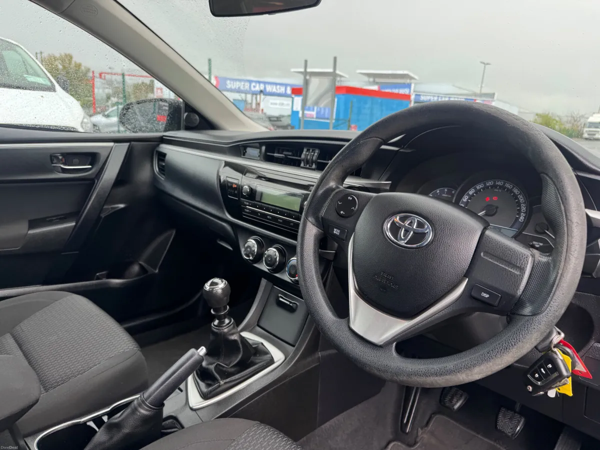 Toyota Corolla 2014 - Image 3