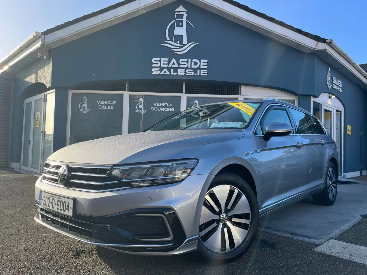 202 Volkswagen Passat GTE Hybrid - Image 1