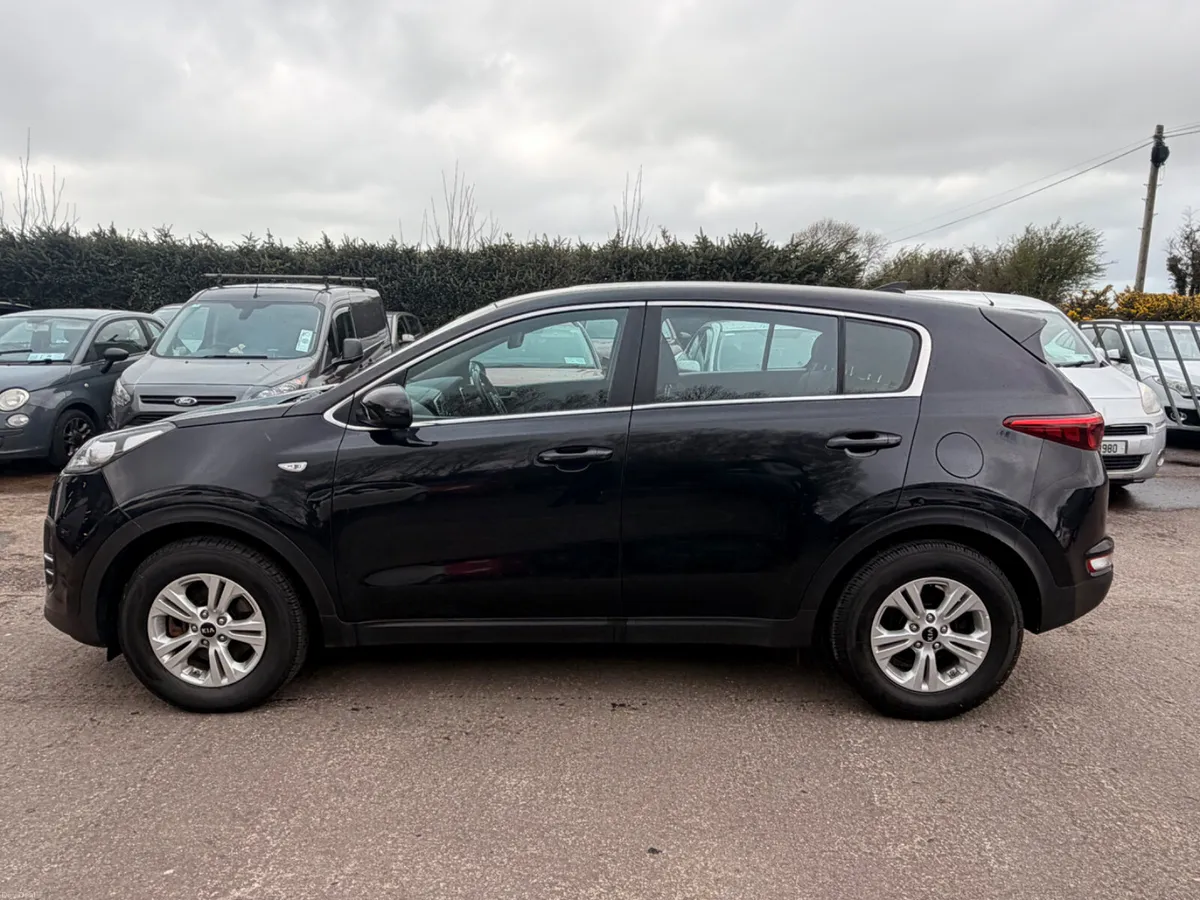 Kia Sportage 2017 LX Low Mileage 64MLS - Image 4