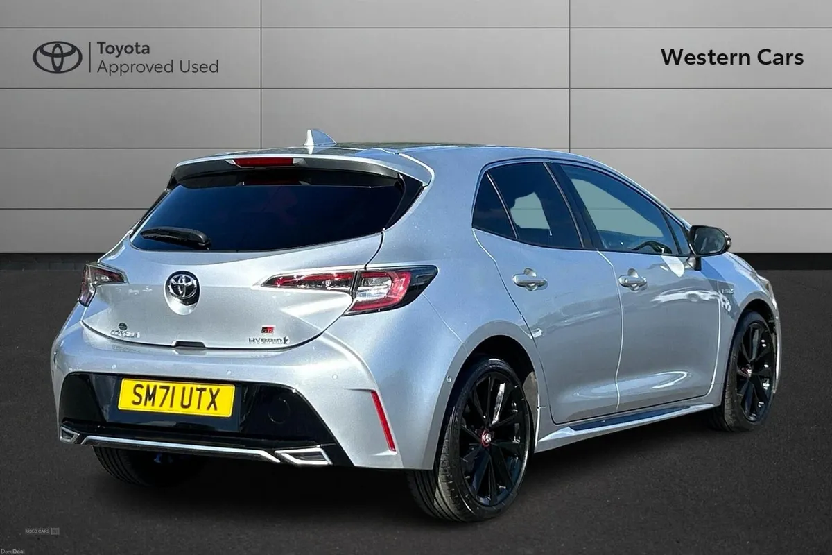 Toyota Corolla 1.8 VVT-h GR SPORT CVT Euro 6 (s/s) - Image 2