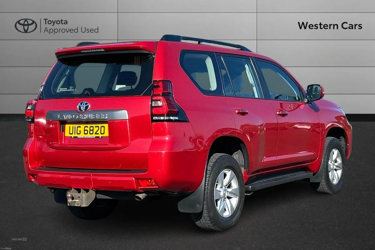 Toyota Land Cruiser 2.8D Active Auto 4WD Euro 6 5d - Image 2