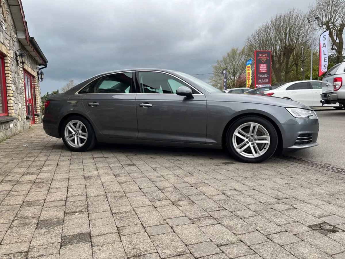 Audi A4 LIMOUSINE 2.0 TDI 150 SE ULTRA 4DR - Image 2