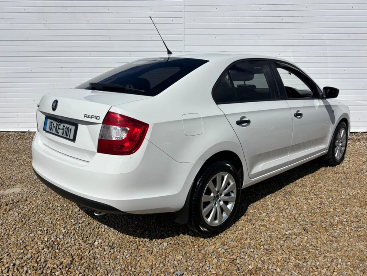 Skoda Rapid 1.6 TDI CR S 5DR - Image 3