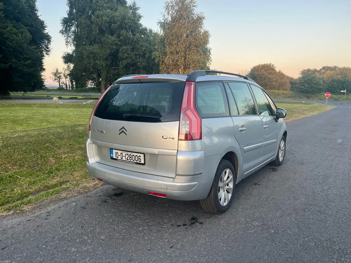 Citroen C4 Grand Picasso 7-seater Automatic - Image 3