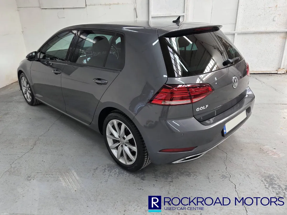 Volkswagen Golf 1.0 TSI,  2017 - Image 2