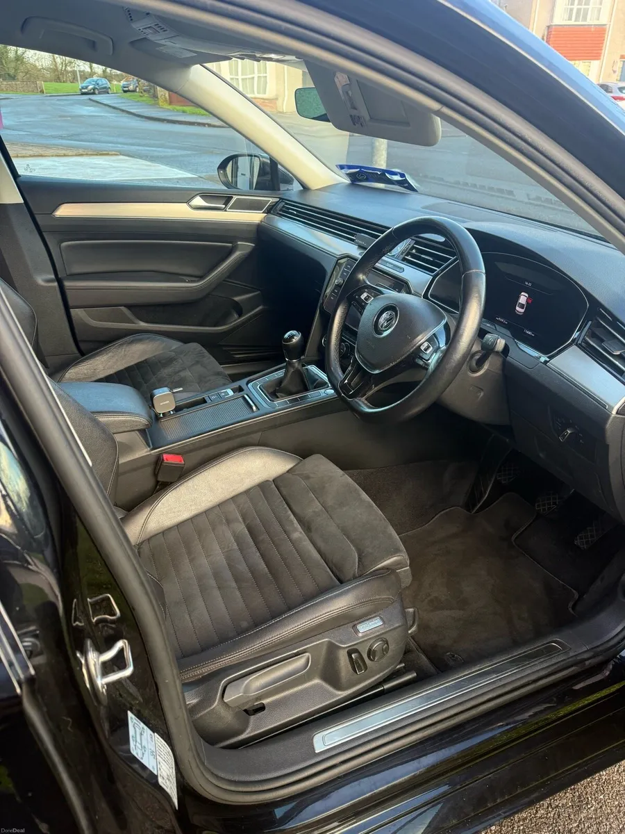 Volkswagen Passat 2.0 Highline - Image 4