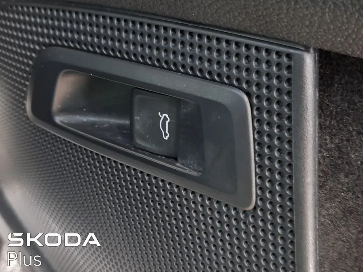 Skoda Kodiaq **AMBITION PACK**AUTOMATIC --7 SEATER - Image 3