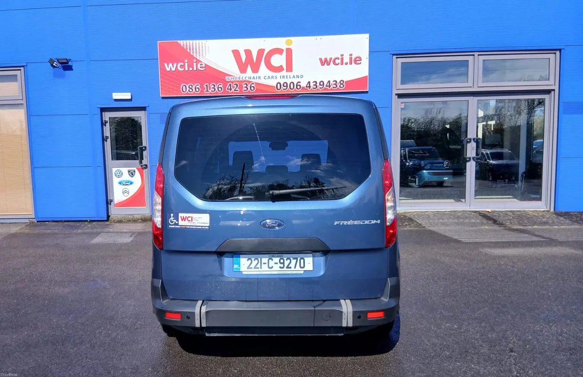 Wheelchair Taxi Ford Tourneo Connect 2022 - Image 6