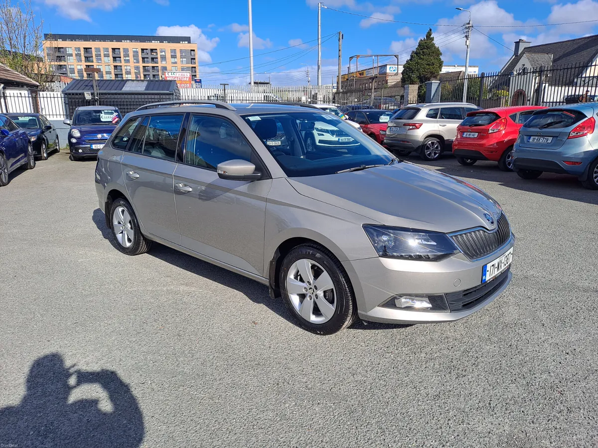 Skoda Fabia 2017 COMBI AMBITION 1.2 TSI 90HP 4 4DR - Image 1