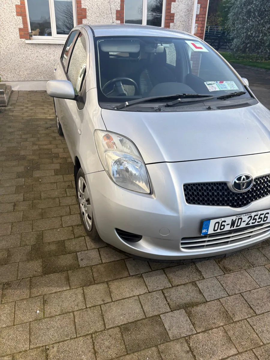Toyota Yaris 2006 - Image 2