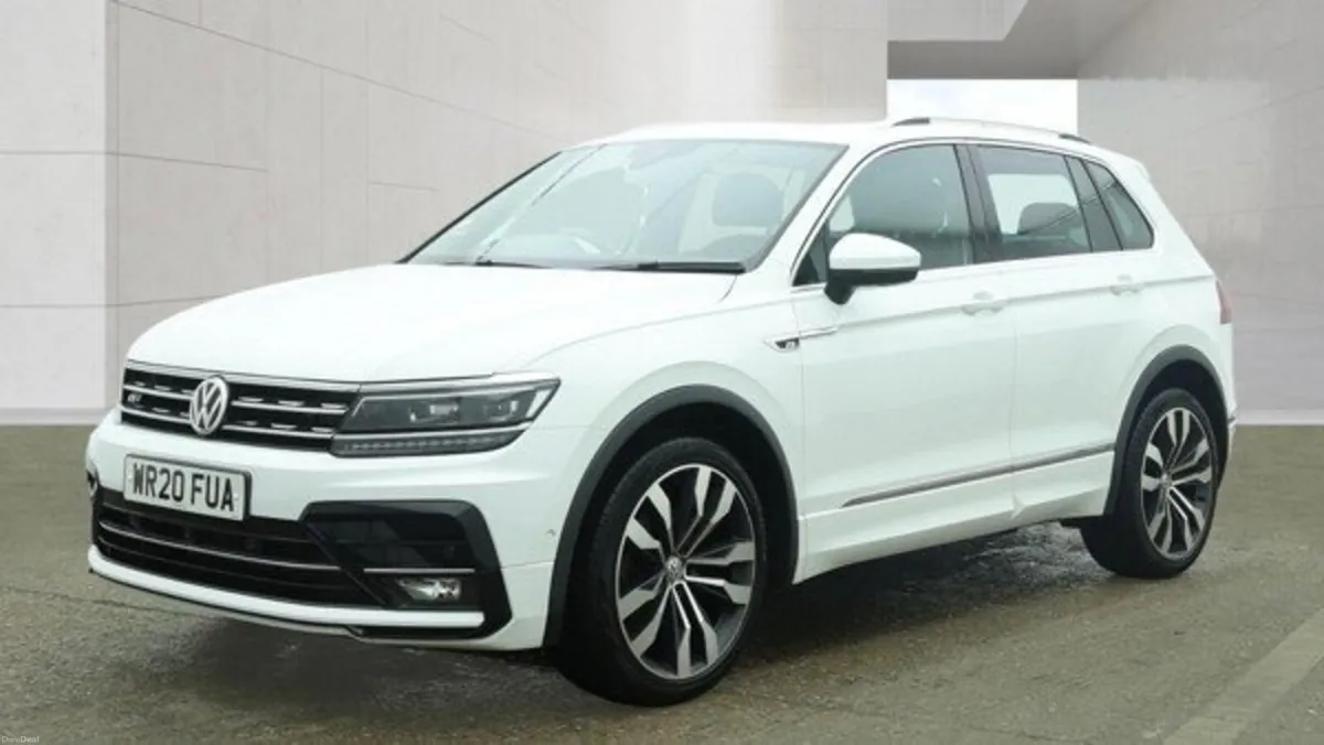 2020 Volkswagwn Tiguan R-Line - Image 2