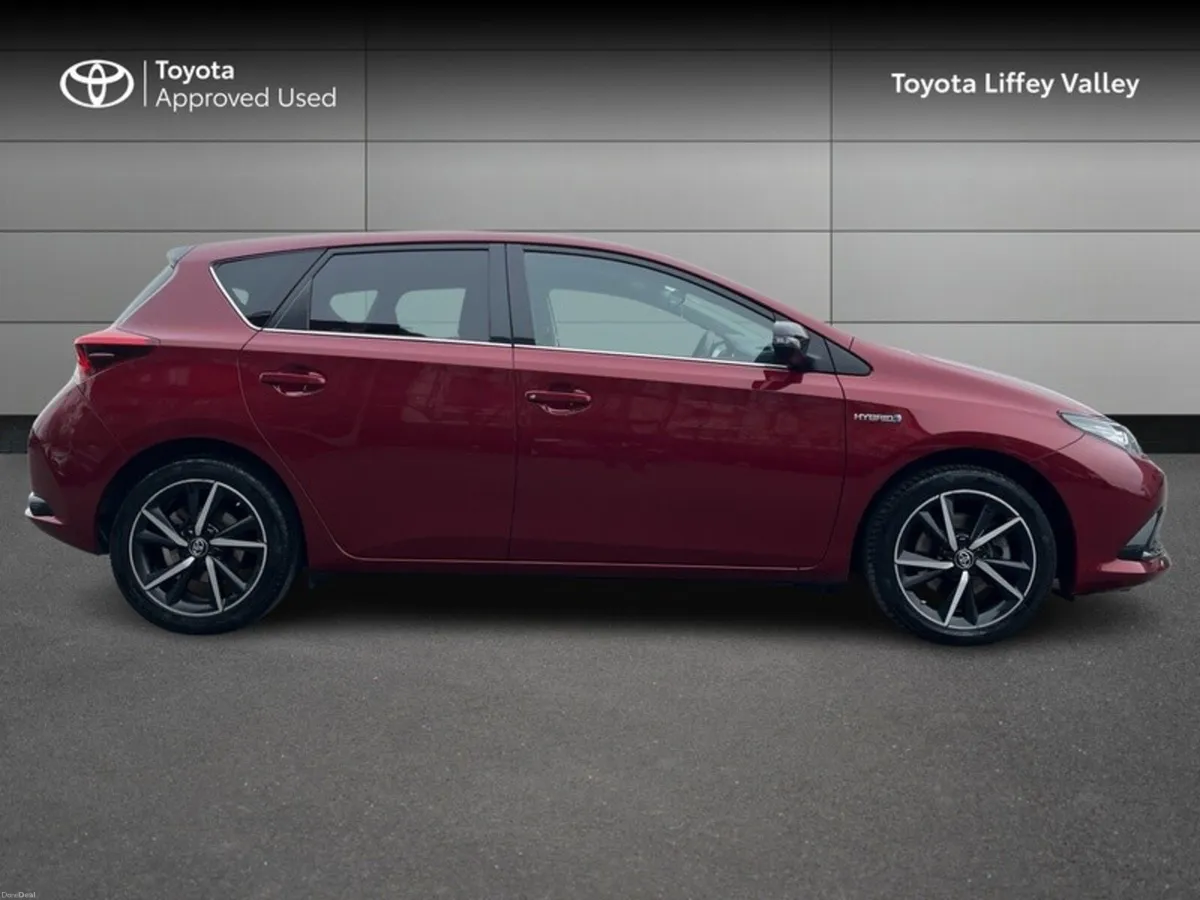 Toyota Auris AURIS HYBRID LUNA SPORT - Image 3