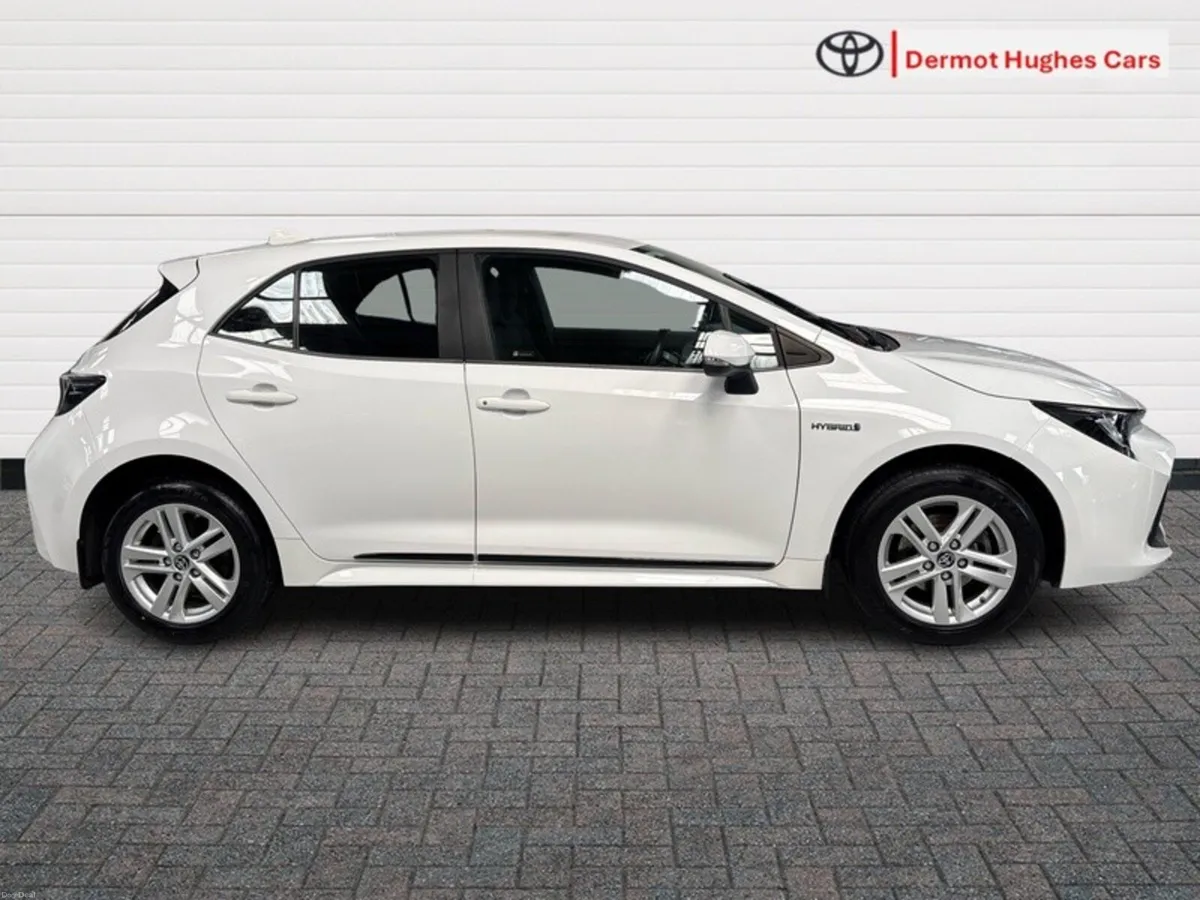 Toyota Corolla HYBRID LUNA H/B AUTO - Image 3