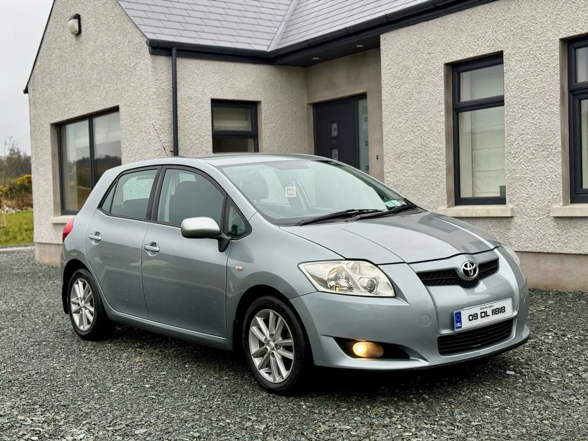 2009 Toyota Auris 1.4 Diesel - Image 1