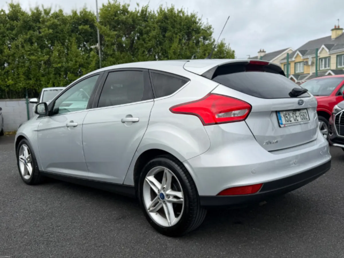 Ford Focus 1.5 TDCI Zetec 120PS 5DR - Image 3