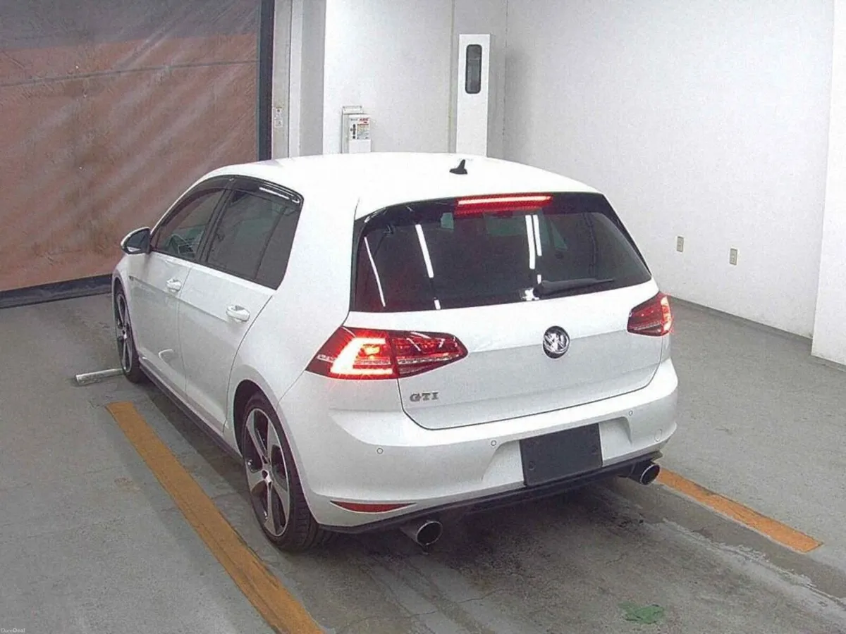 VOLKSWAGEN GOLF 2.0 GTI AUTO 2016 - Image 3