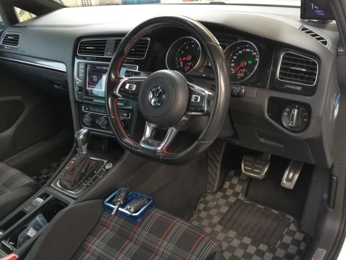 VOLKSWAGEN GOLF 2.0 GTI AUTO 2016 - Image 4