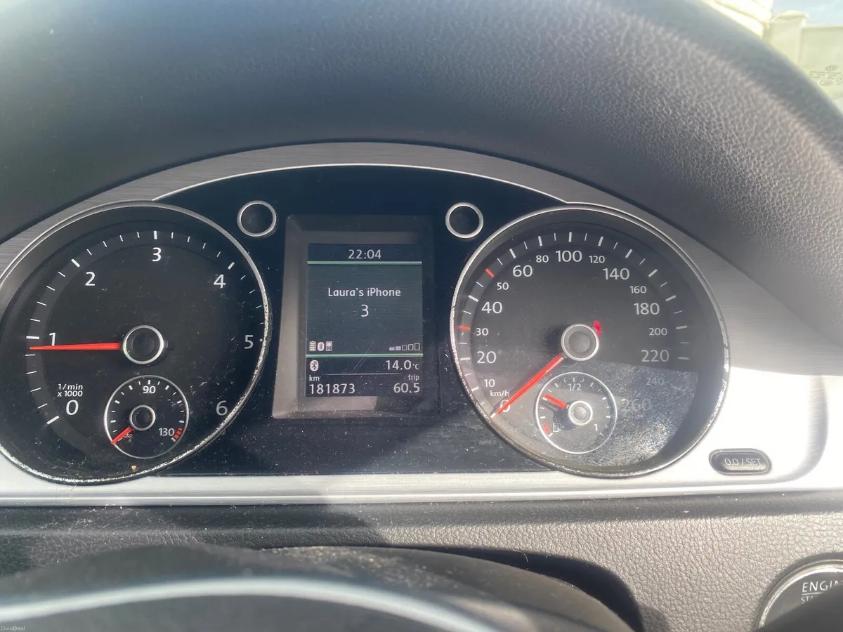 Volkswagen Passat 2013 - Image 4