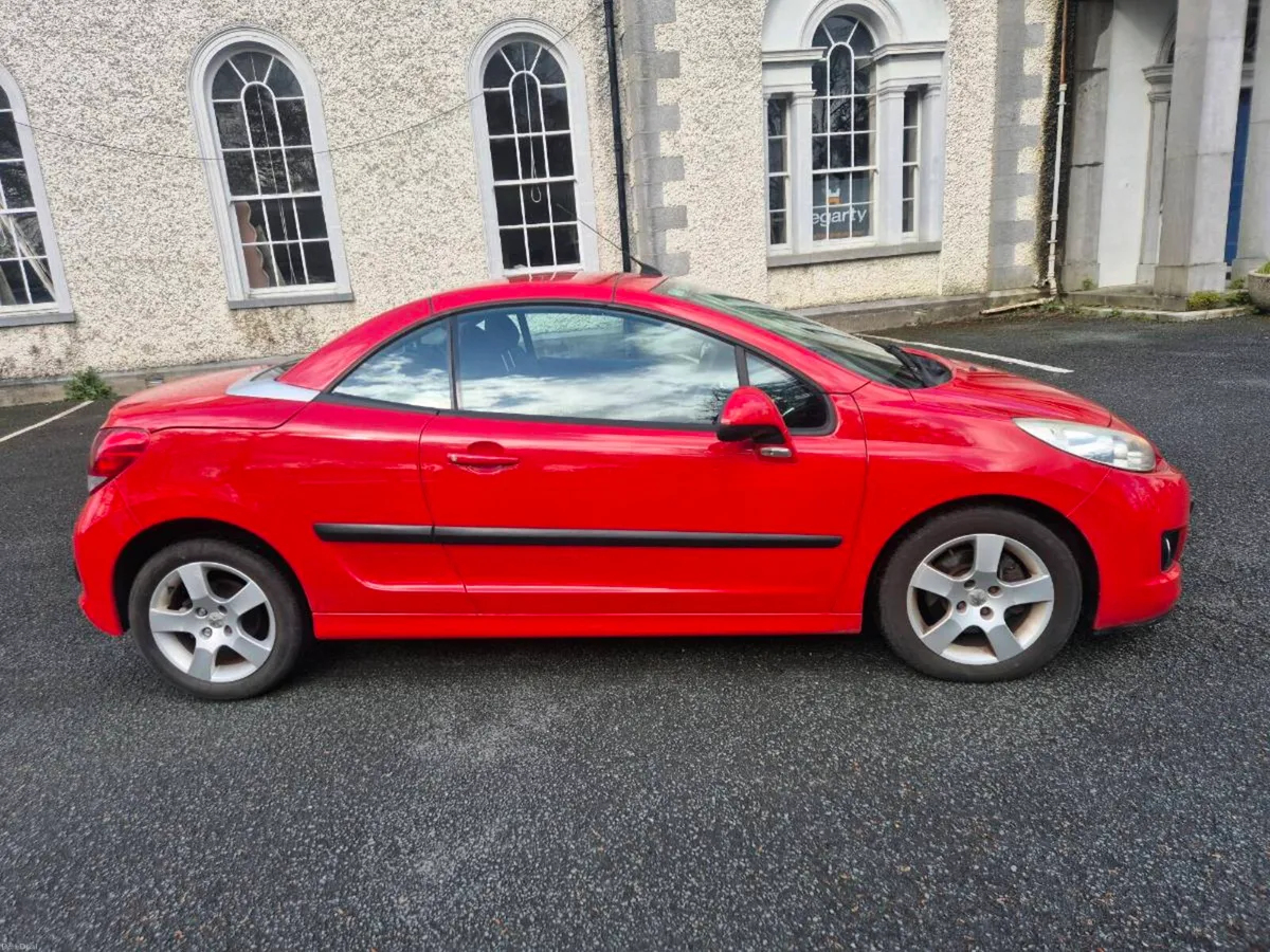 2010 Peugeot 307 convertible ONLY 73095 KM - Image 2