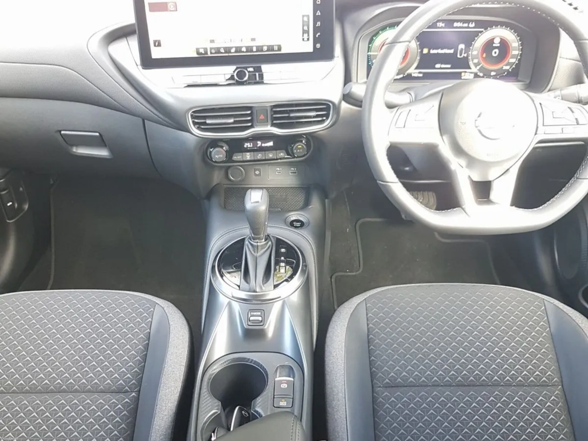 Nissan Juke HYBRID N-Sport - Image 4