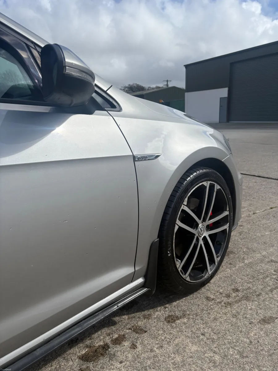 Volkswagen Golf GTD - Image 2
