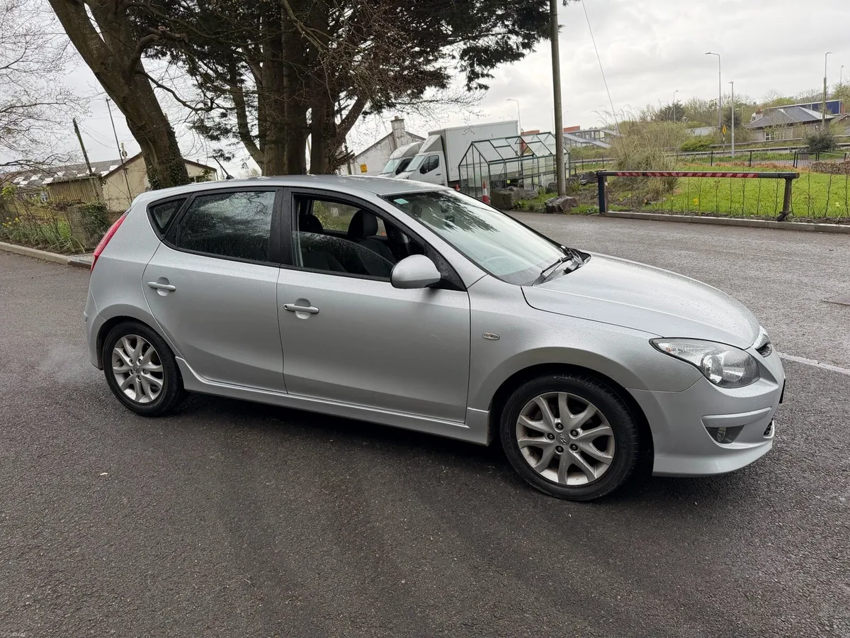 2011 Hyundai i30 I.6 crdi - Image 1