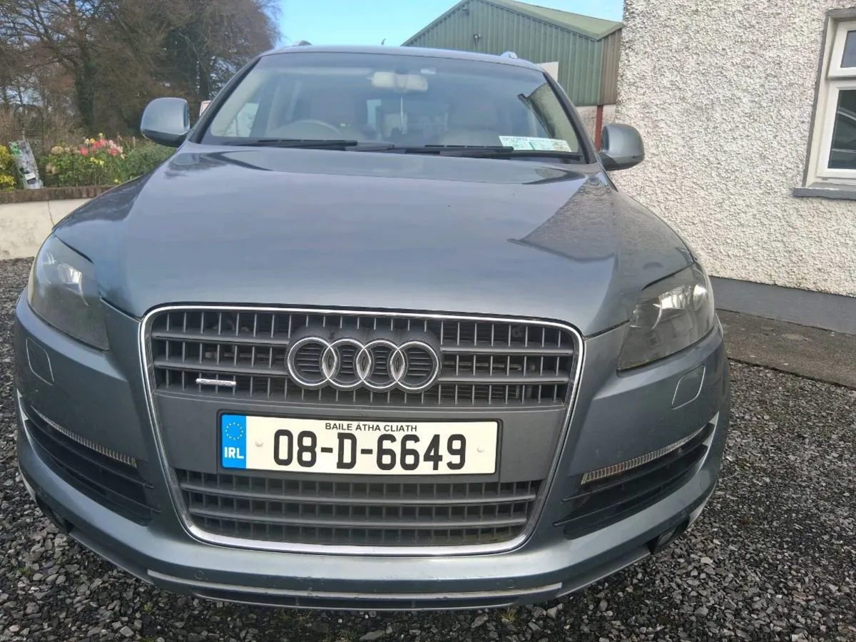AUDI Q7 - Image 1