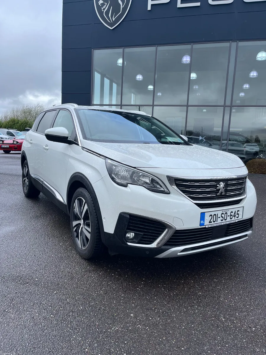 Peugeot 5008 2020 - Image 1