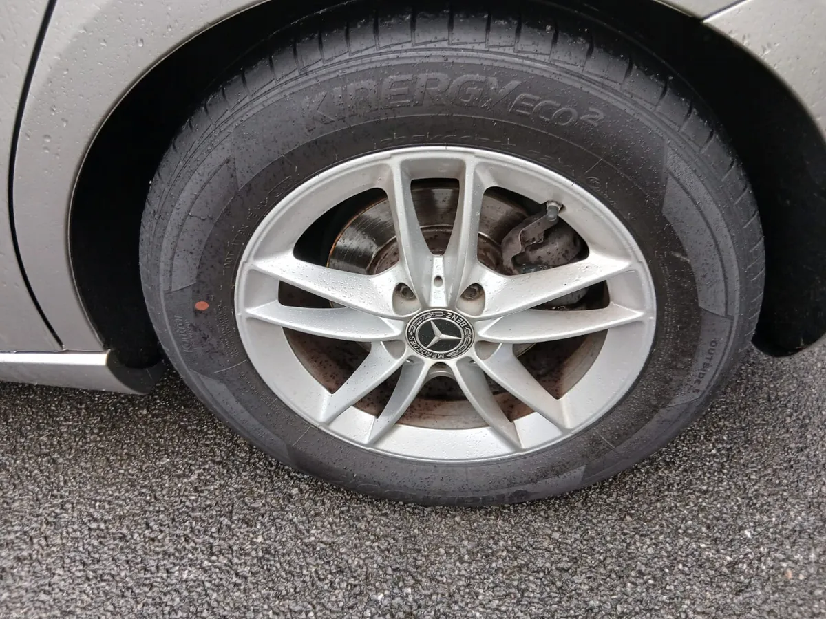 Mercedes-Benz A-Class 2019 - Image 4