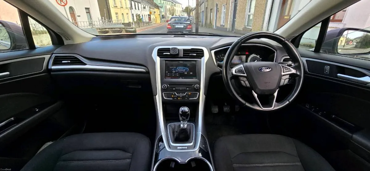 Ford Mondeo (2015) - Image 4