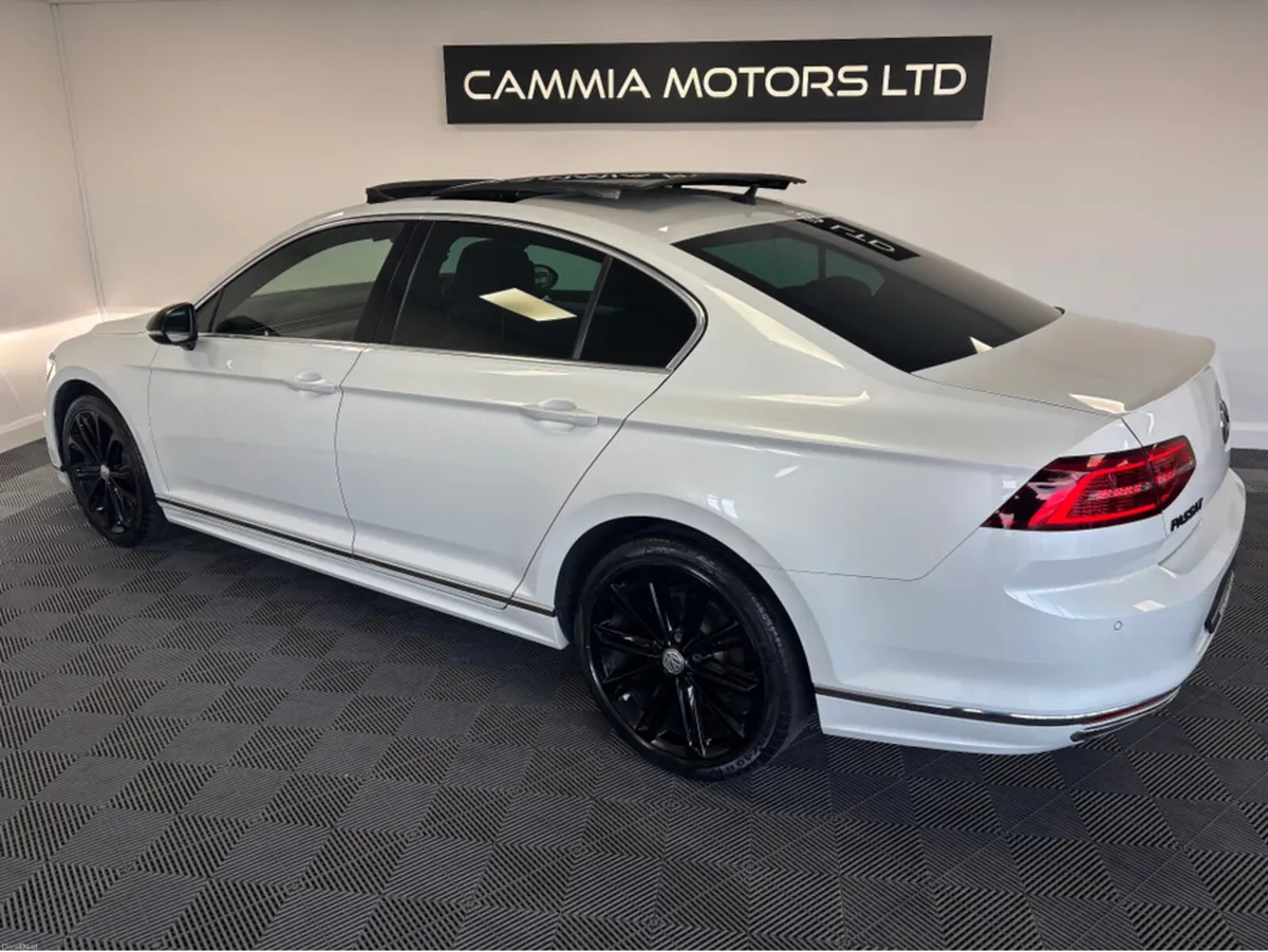 Volkswagen Passat *VOLKSWAGEN PASSAT* *KEYLESS ENT - Image 3