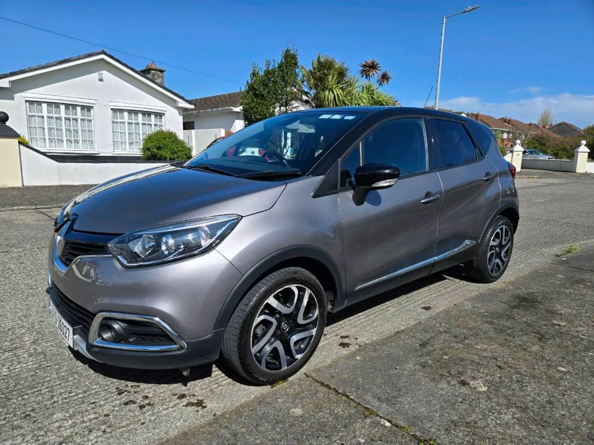 2017 Renault Captur Automatic - Signature Model - Image 3