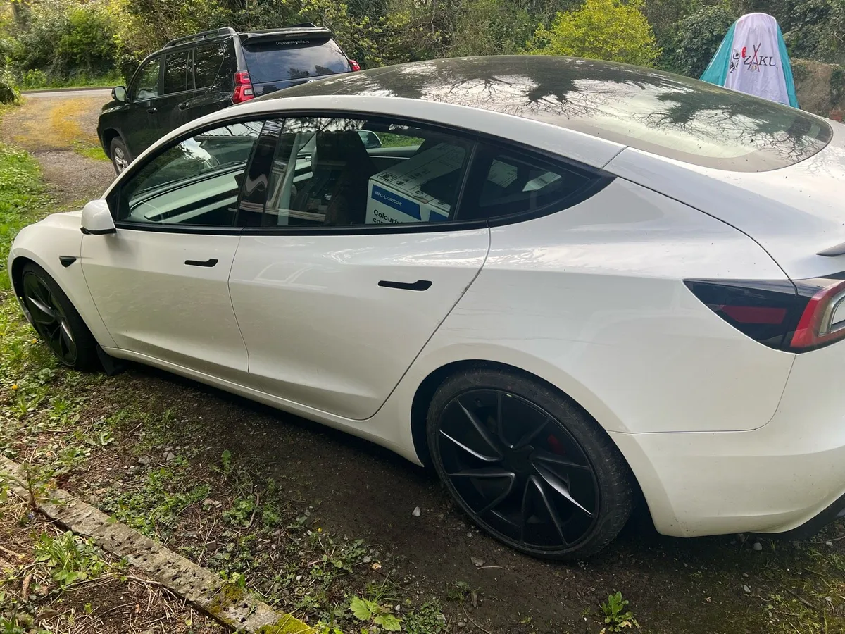 Tesla Model3 Performance - Image 4