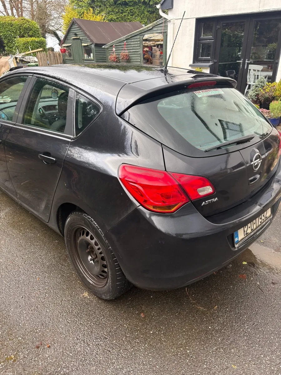 Opel Astra 2012 - Image 3