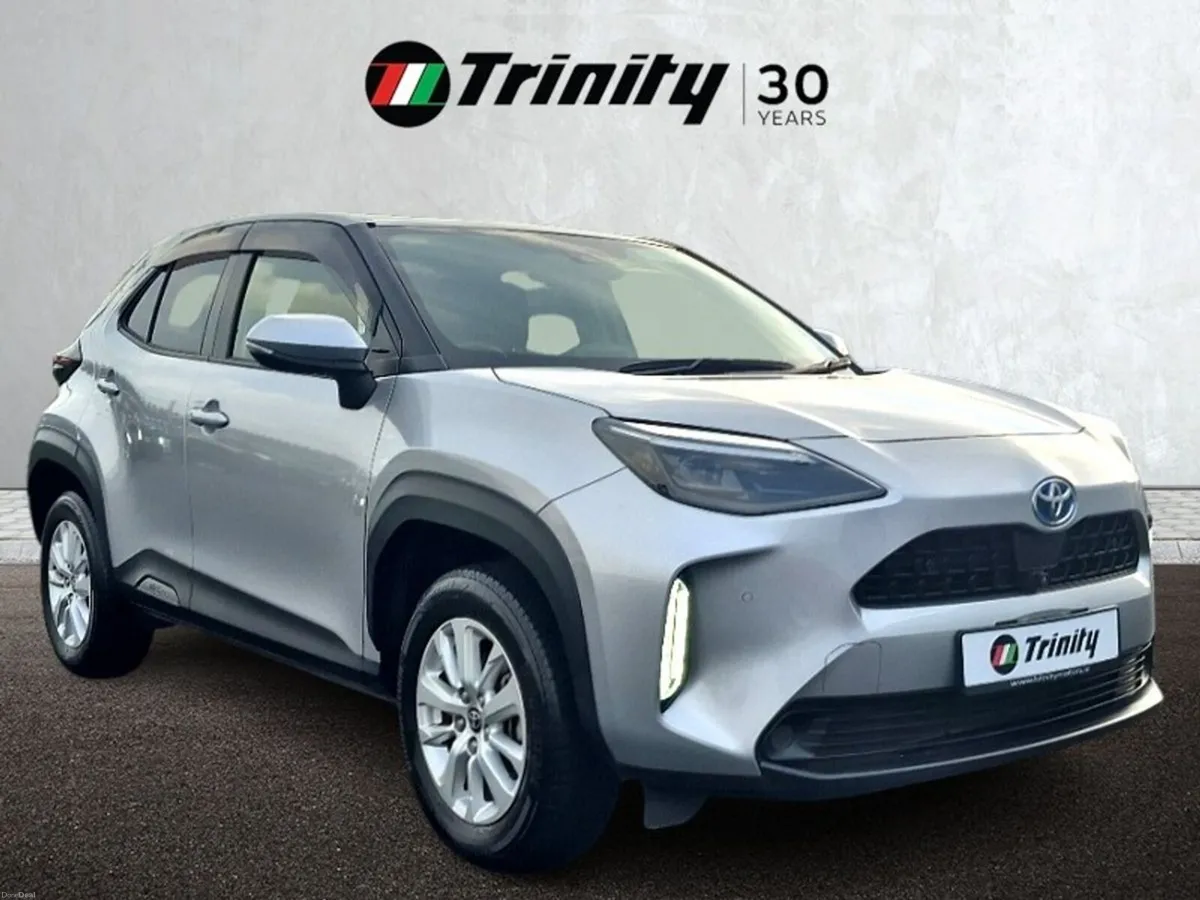Toyota Yaris Cross ** 1.5 HYBRID ** AUTO ** HUGE S - Image 1