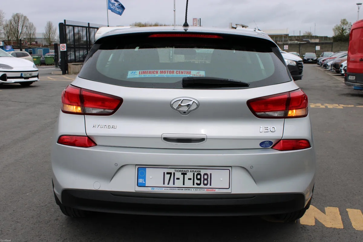 Hyundai i30 2017 - Image 4
