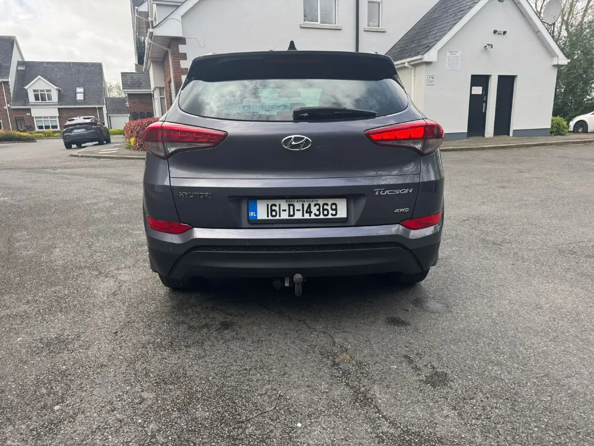 2016 Hyundai Tucson 4WD Exec. Auto 2.0L Diesel - Image 2