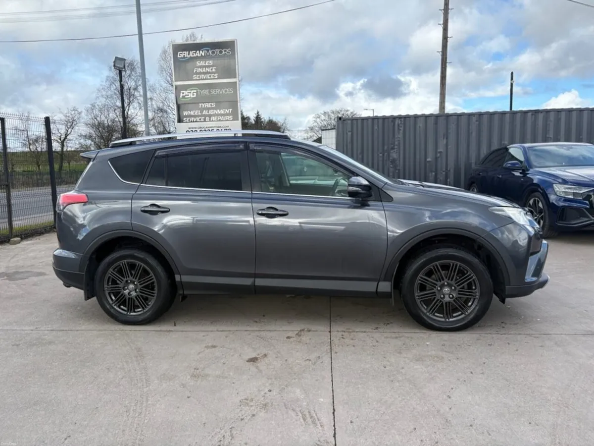 2016 Toyota RAV4 - Image 2