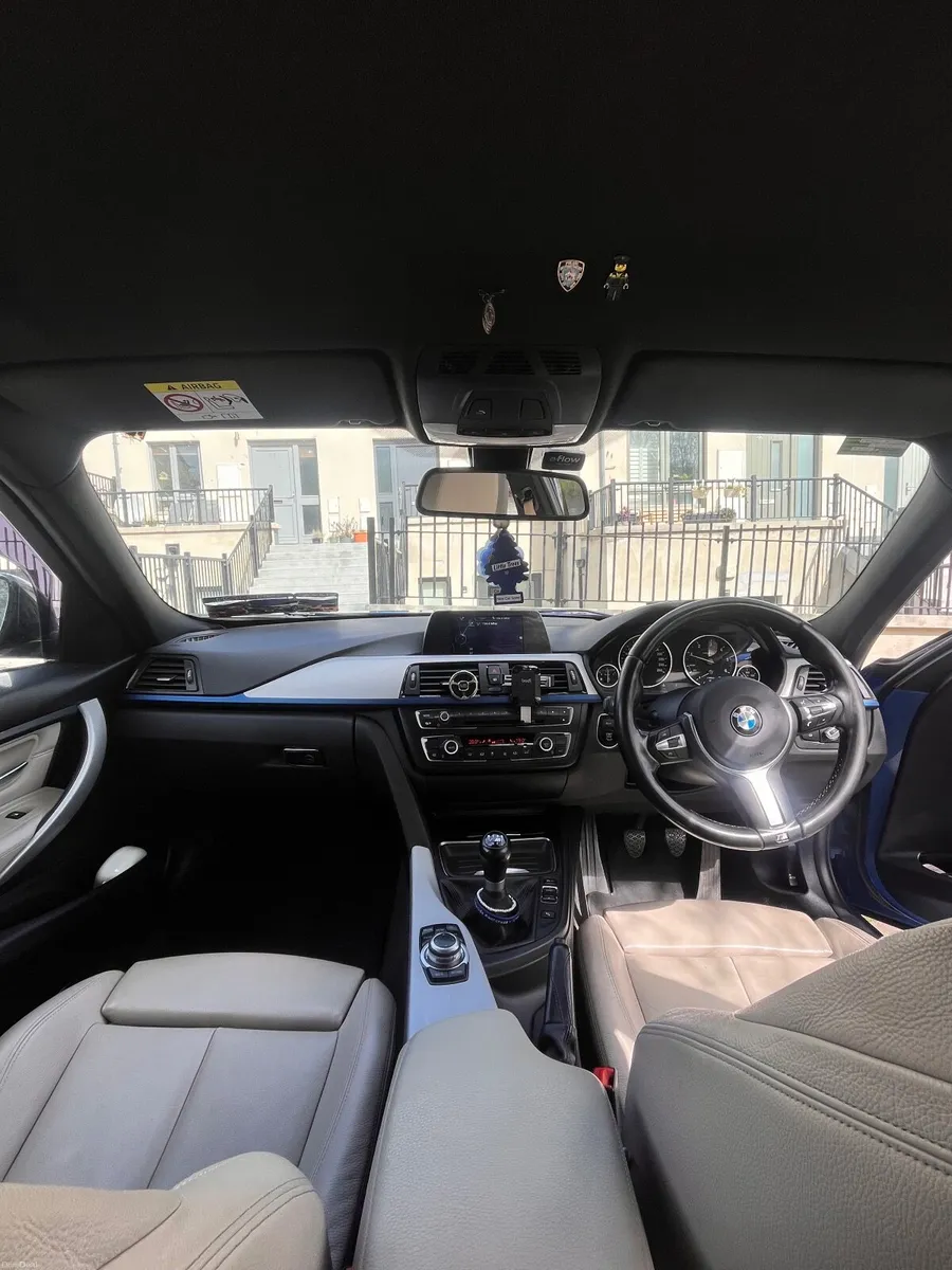 BMW 3-Series 2015 - Image 4
