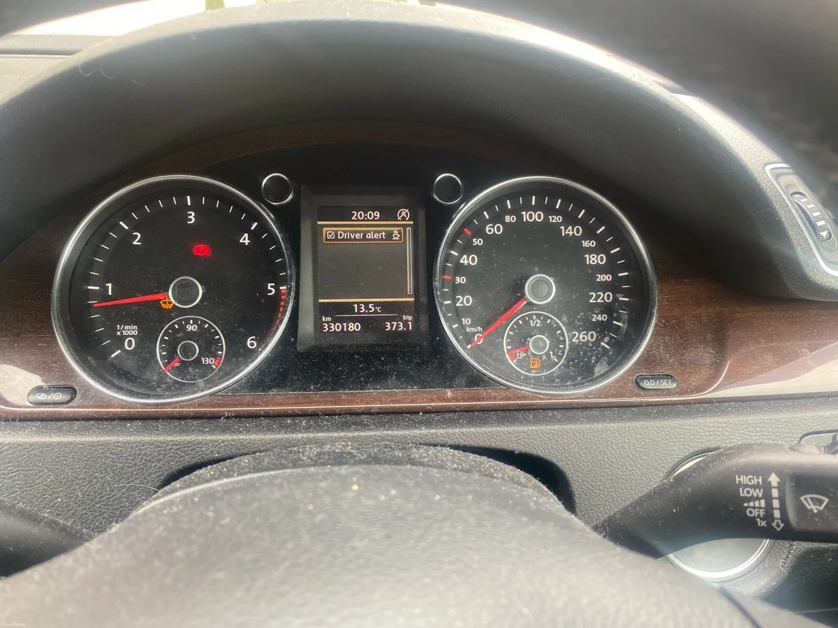 Volkswagen Passat 2014 - Image 4