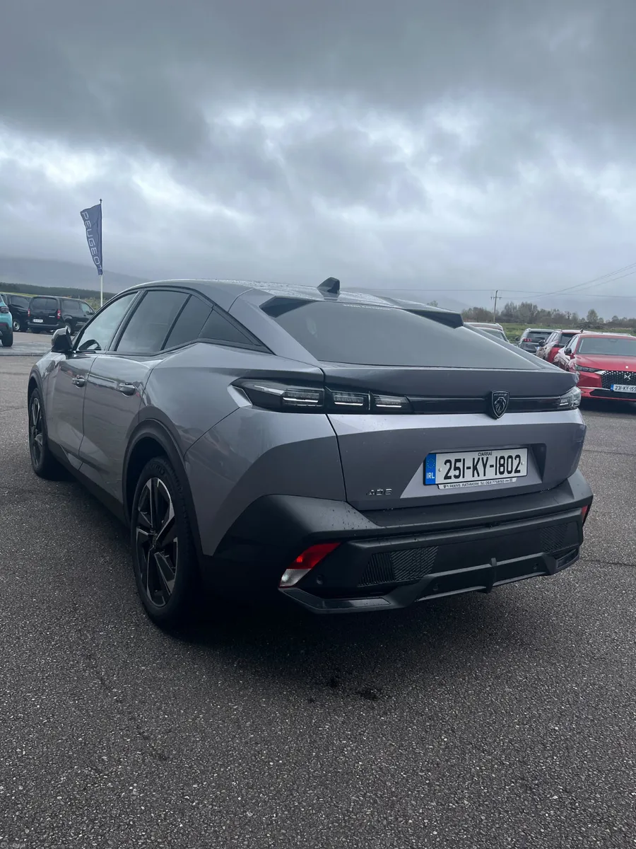 Peugeot 408 2025 - Image 4