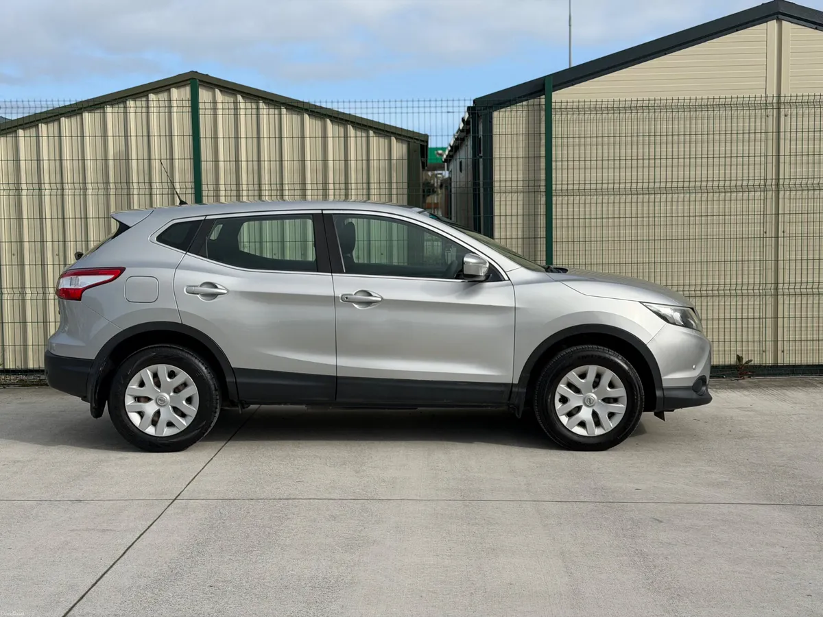 Nissan Qashqai 141 Low Kms - Image 3
