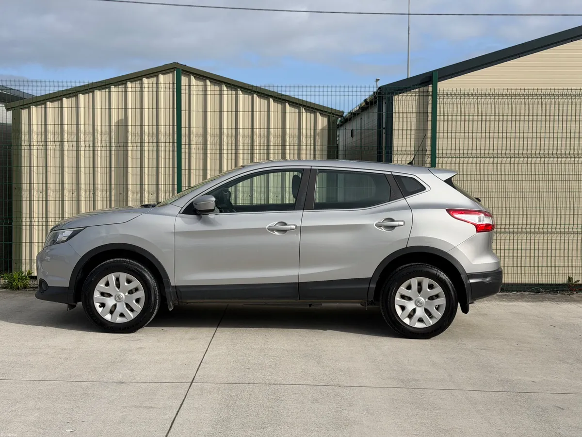Nissan Qashqai 141 Low Kms - Image 4