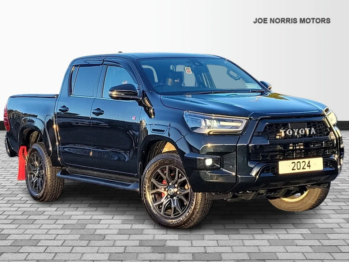 Toyota Hilux GR SPORT - Image 1